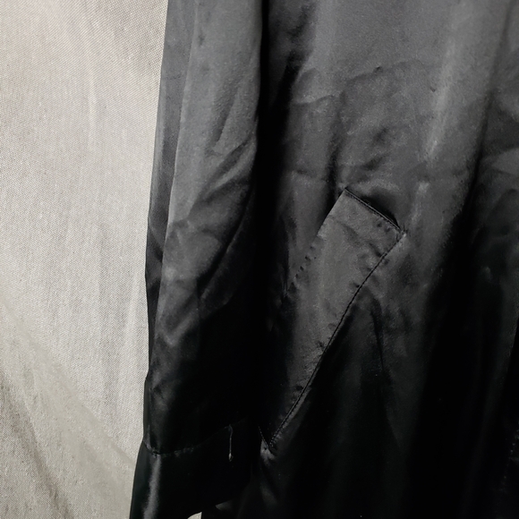 Victoria’s Secret Black Satin Robe – OS (Fits XS Comfortably) - Picture 7 of 7